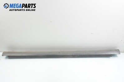 Side skirt for Toyota Avensis 2.0 D-4D, 116 hp, hatchback, 2005, position: right