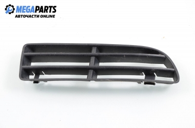 Bumper grill for Volkswagen Bora 1.6, 101 hp, sedan, 1999, position: right