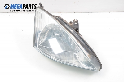 Far pentru Ford Focus 1.8 16V, 115 cp, hatchback, 5 uși, 2000, poziție: dreapte