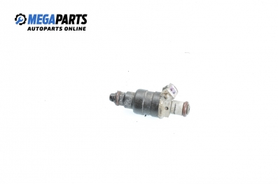 Gasoline fuel injector for Audi A4 (B5) 1.6, 100 hp, sedan, 1995