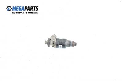 Benzineinspritzdüse für Audi A4 (B5) 1.6, 100 hp, sedan, 1995