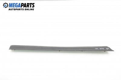 Außenleiste for Volkswagen Passat (B4) 2.0, 115 hp, sedan automatic, 1994, position: rechts, rückseite