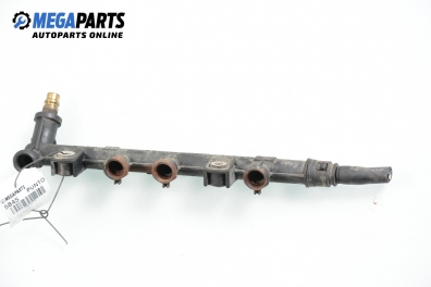 Fuel rail for Fiat Punto 1.2, 60 hp, 3 doors, 2000