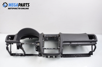 Tabloul de bord pentru Volkswagen Golf 5 2 vârf. 1.4 16V 75 CP 2003