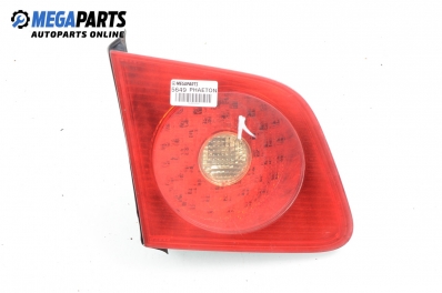 Inner tail light for Volkswagen Phaeton 6.0 4motion, 420 hp automatic, 2002, position: left