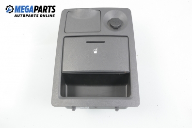 Cup holder for Kia Sorento 2.5 CRDi, 140 hp automatic, 2003