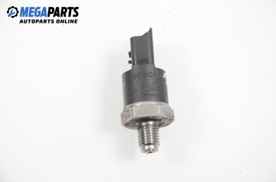Fuel pressure regulator for Citroen Xsara Picasso 2.0 HDi, 90 hp, 2000 № Bosch 0 281 002 283
