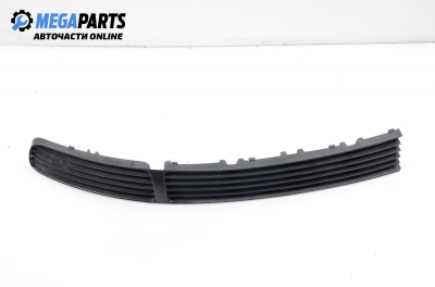 Bumper grill for Volkswagen Passat (B5; B5.5) 1.6, 101 hp, sedan, 1997