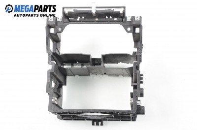 Consola centrală pentru Audi A3 (8P/8PA) 1.6, 102 cp, 3 uși, 2003