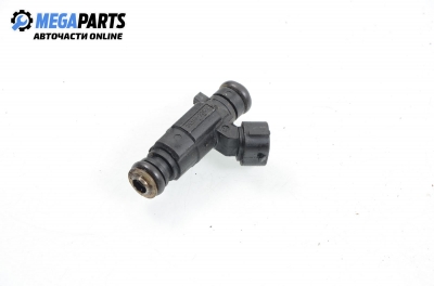 Gasoline fuel injector for Hyundai Elantra 1.6, 105 hp, sedan, 2002