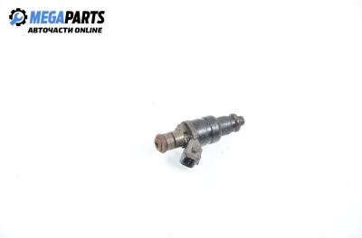 Gasoline fuel injector for Mercedes-Benz C-Class 202 (W/S) 1.8, 122 hp, sedan, 1995