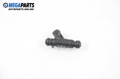 Gasoline fuel injector for Mercedes-Benz CLK-Class 208 (C/A) 3.2, 218 hp, coupe automatic, 1999