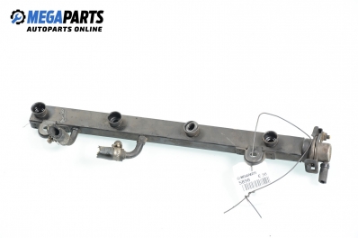 Fuel rail for BMW 3 (E36) 1.8 is, 140 hp, sedan, 1994