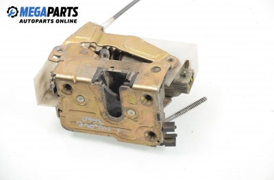 Schloss for Renault Megane I 1.6, 75 hp, sedan, 1997, position: links, rückseite