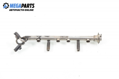 Fuel rail for Volkswagen Golf III 2.0, 115 hp, hatchback, 3 doors, 1995