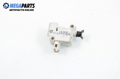 Actuator încuietoare ușă for Volkswagen Bora 1.6 16V, 105 hp, sedan, 2000