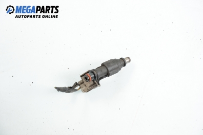 Gasoline fuel injector for Toyota Corolla (E120; E130) 1.4 VVT-i, 97 hp, sedan, 2004