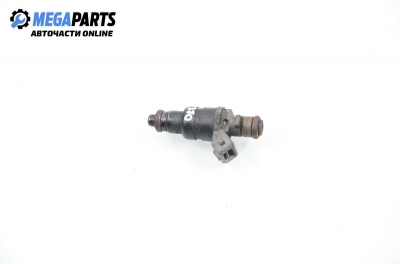 Gasoline fuel injector for Mercedes-Benz C-Class 202 (W/S) 1.8, 122 hp, sedan, 1995