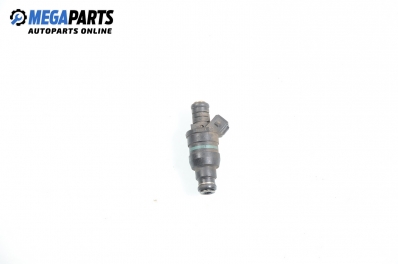 Gasoline fuel injector for BMW 5 (E34) 1.8, 115 hp, sedan, 1993