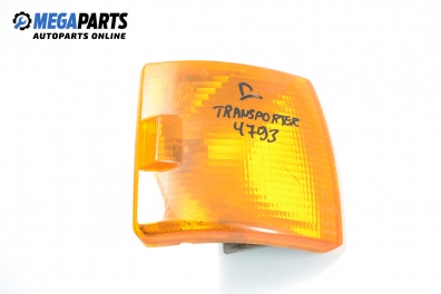 Semnalizator pentru Volkswagen Transporter 1.9 D, 61 cp, товарен, 1991, poziție: dreapte Hella
