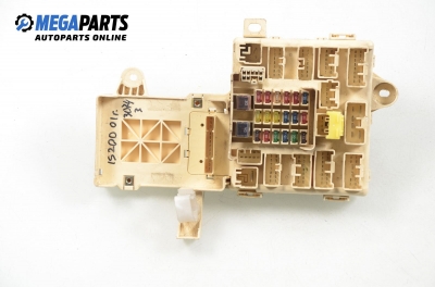 Fuse box for Lexus IS (XE10) 2.0, 155 hp, sedan automatic, 2001