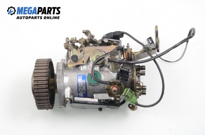 Pompă de injecție motorină for Volvo S40/V40 1.9 TD, 90 hp, sedan, 1998 № lucas R8448B034A