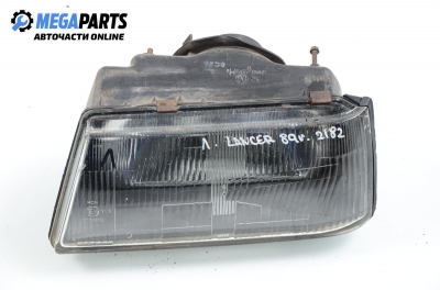 Far pentru Mitsubishi Lancer 1.5, 90 cp, combi, 1989, poziție: stânga
