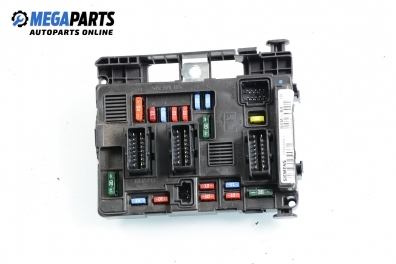 Tablou cu siguranțe for Peugeot 1007 1.4 HDi, 68 hp, 2010 № Siemens T118470004 L