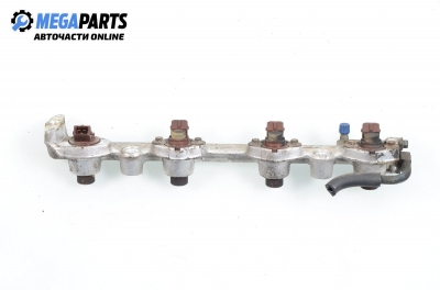 Fuel rail with injectors for Ford Scorpio 2.0 16V, 136 hp, station wagon, 1996