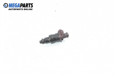 Duza benzină pentru Opel Omega B 2.0 16V, 136 cp, combi, 1995