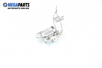 Sensor airbag für Opel Vectra B 2.0 16V, 136 hp, hecktür, 2000 № GM 09 136 123 TK / Siemens 5WK4 2882