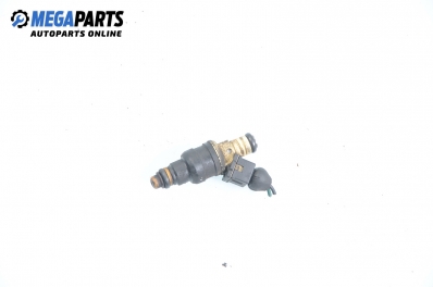 Gasoline fuel injector for Hyundai Coupe 1.6 16V, 114 hp, 1997