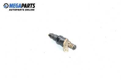 Benzineinspritzdüse für Volkswagen Golf III 1.6, 101 hp, 5 türen, 1995