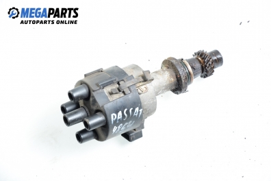 Distribuitor de aprindere delco for Volkswagen Passat (B3) 1.8, 90 hp, combi, 1992