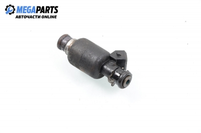 Gasoline fuel injector for Daewoo Nubira 1.6 16V, 106 hp, station wagon, 1999