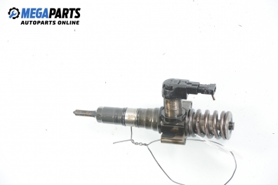 Einspritzdüse für Volkswagen Passat (B6) 2.0 TDI, 170 hp, combi automatik, 2007 № 03G 130 073 T