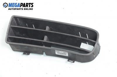 Bumper grill for Volkswagen Golf IV 1.4 16V, 75 hp, 5 doors, 2000