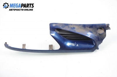 Grilă for Renault Megane Scenic (1996-2003) 2.0, monovolum, position: dreapta