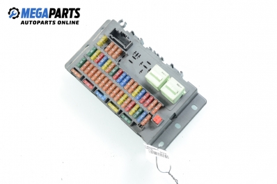 Fuse box for Mini Cooper (R50, R53) 1.6, 90 hp, hatchback, 3 doors, 2001