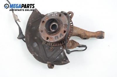 Knuckle hub for Volkswagen Passat 1.9 TDI, 90 hp, station wagon, 1994, position: front - left