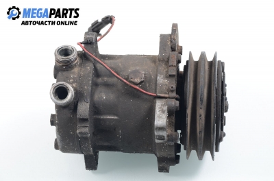 AC compressor for Volkswagen Passat 1.8, 90 hp, station wagon, 1992