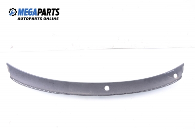 Capac sub ștergătoare pentru Volkswagen Passat 2.8 4motion, 193 cp, combi automat, 2002