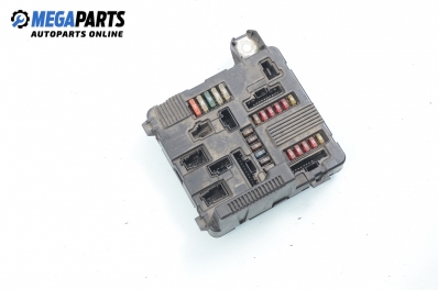Fuse box for Renault Scenic II 1.9 dCi, 120 hp, 2003