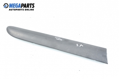 Material profilat exterior for Renault Clio II 1.4 16V, 95 hp automatic, 2001, position: dreaptă - spate